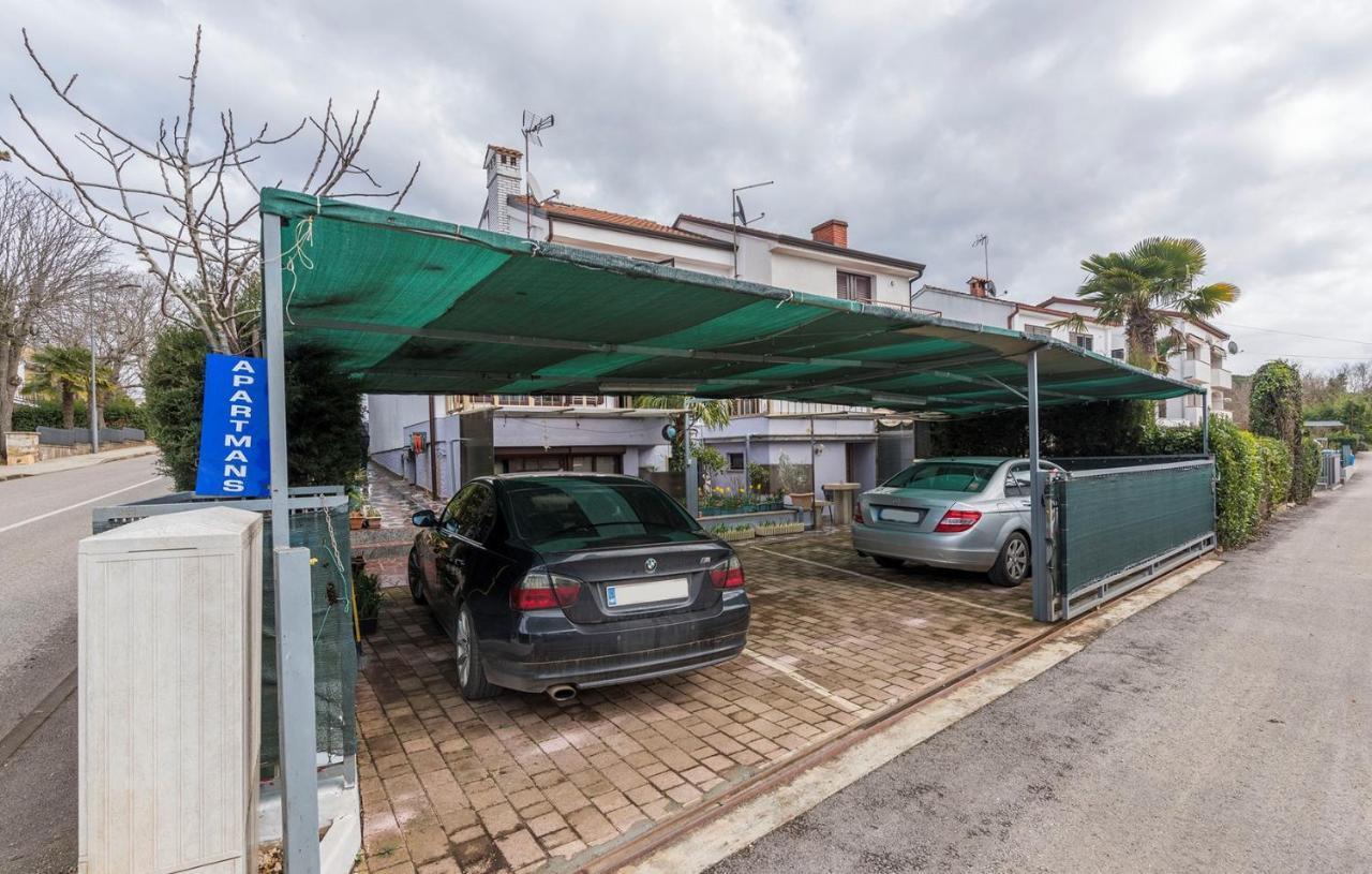 Franjo Tiha Luna Poreč Exteriör bild